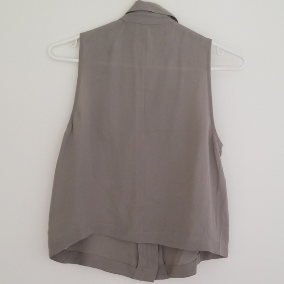 Vest - Picture 2 of 2